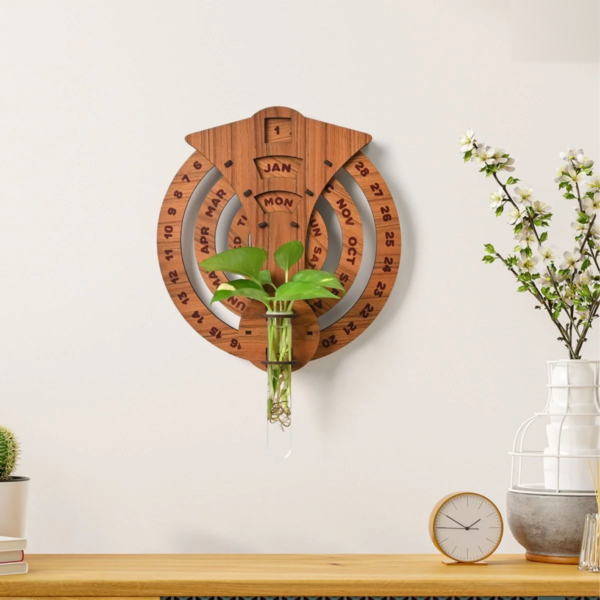 Infinite Circular Wall Calendar with Test Tube Planter